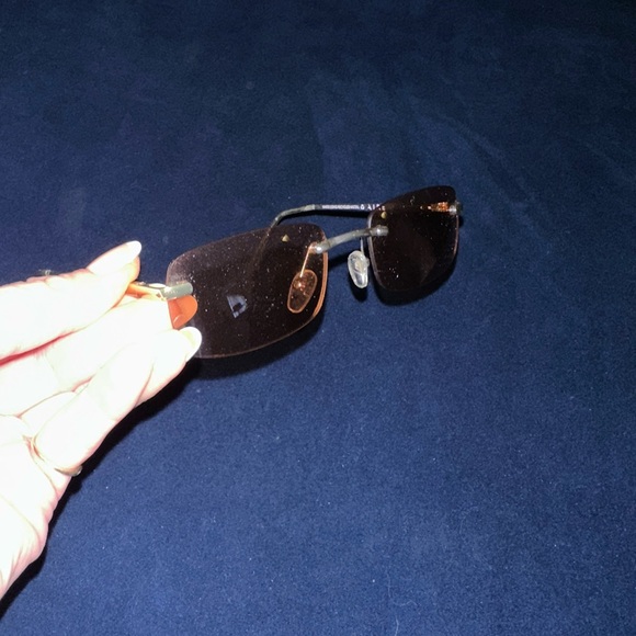 Stylish Aire Brown Sunglasses - Picture 2 of 3